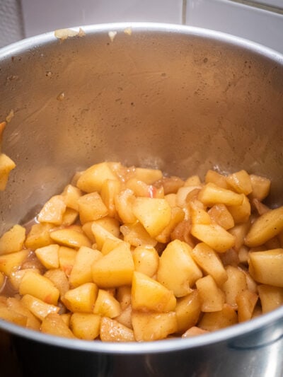faire cuire les pommes 10 à 15 minutes